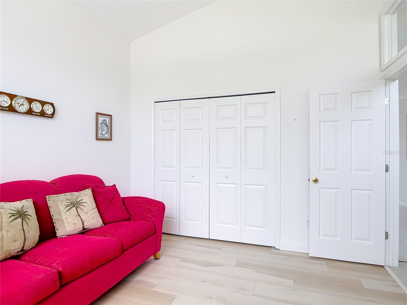 Image 5 of 65 For 1809 Forough Circle