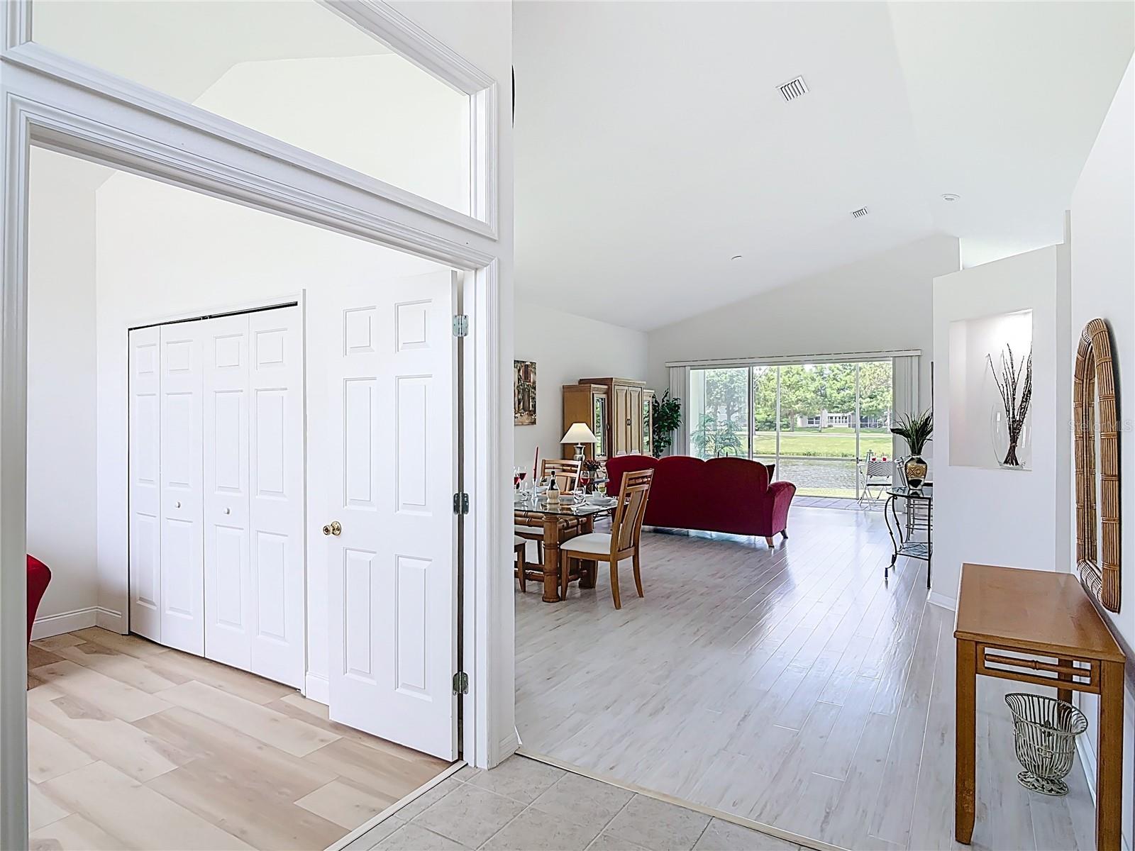 Image 7 of 65 For 1809 Forough Circle