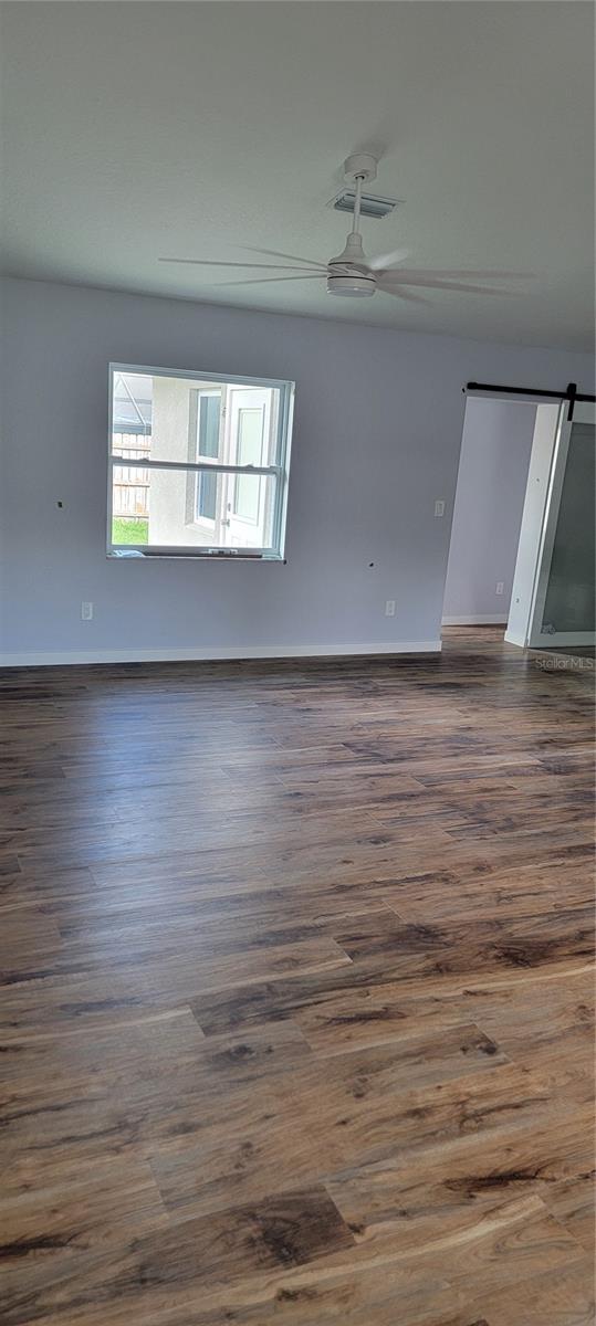 Image 11 of 35 For 3126 Umbrella Tree Drive