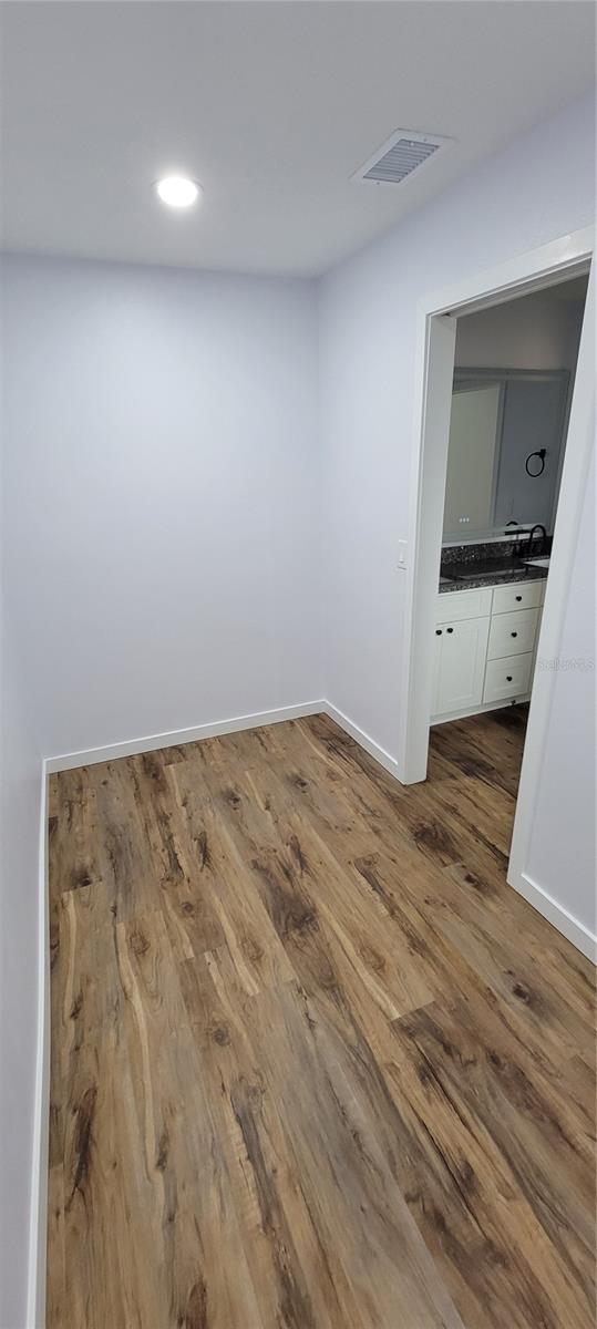 Image 21 of 35 For 3126 Umbrella Tree Drive