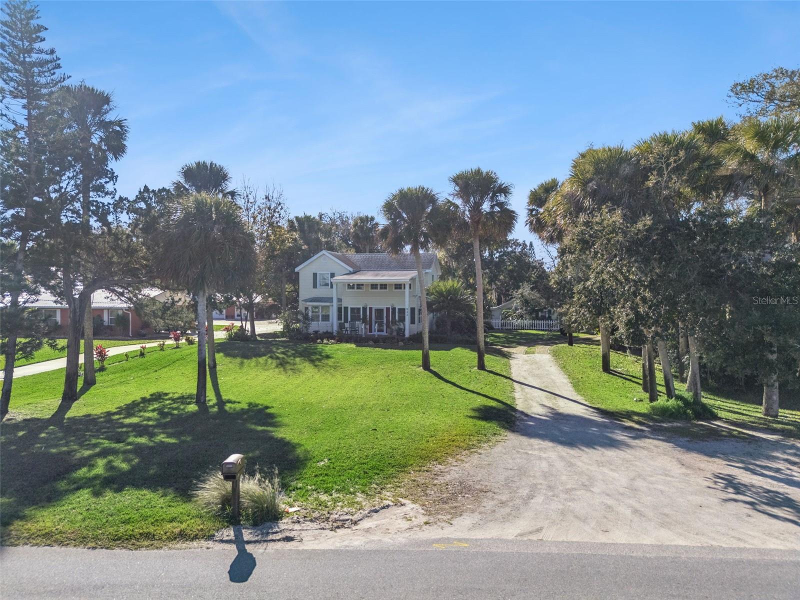 Image 2 of 71 For 932 Riverside Drive