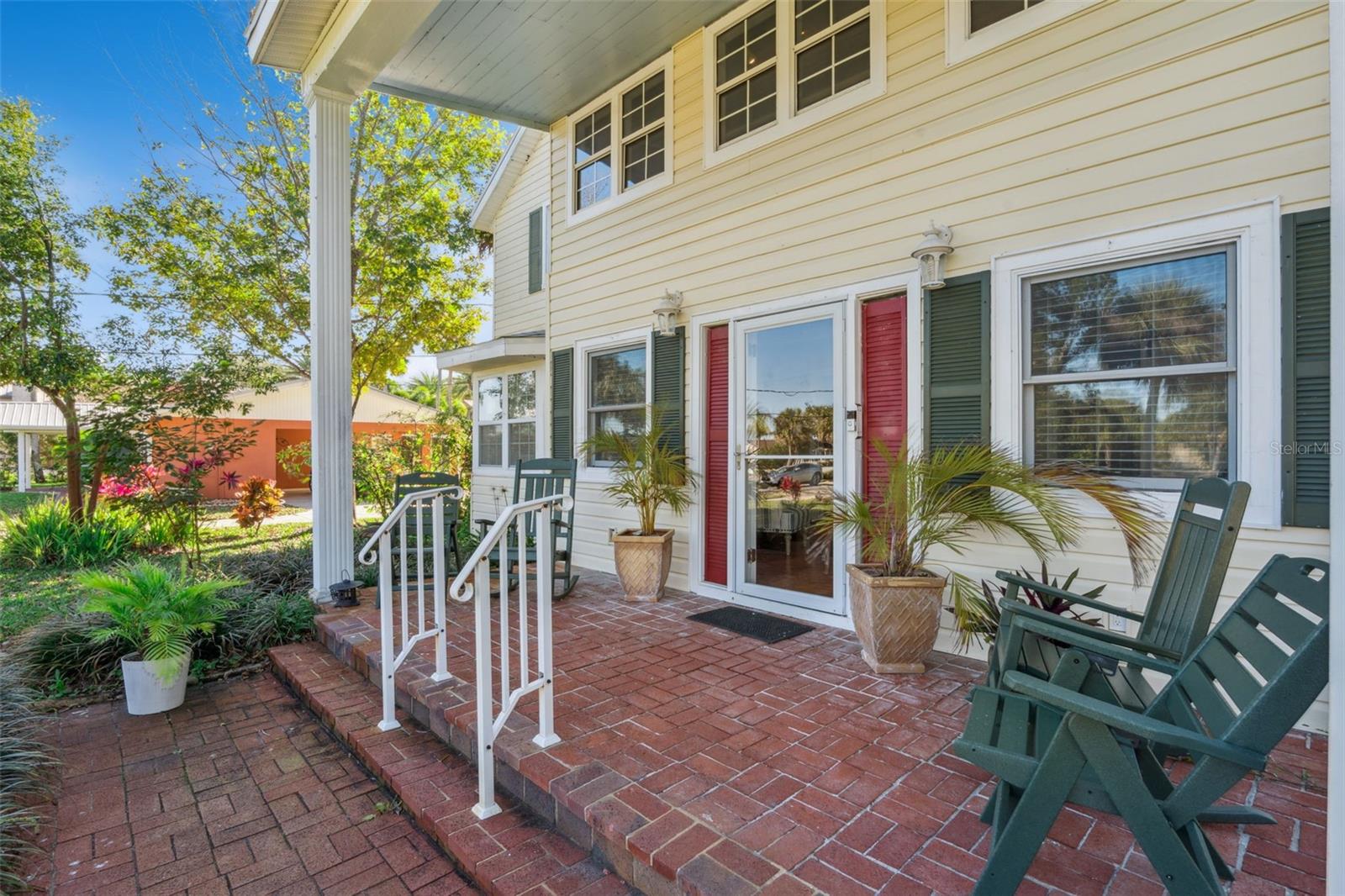 Image 34 of 71 For 932 Riverside Drive