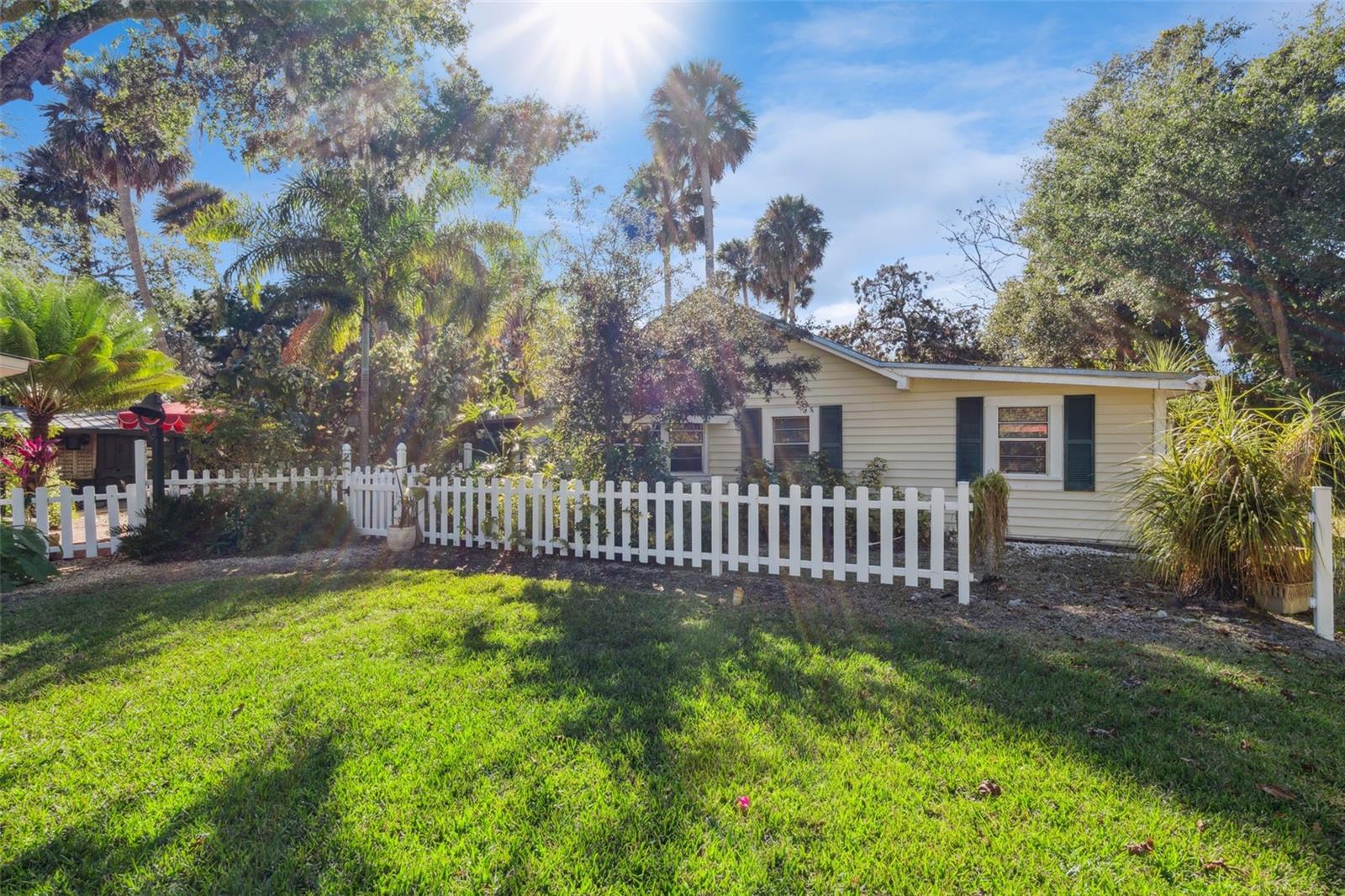 Image 37 of 71 For 932 Riverside Drive