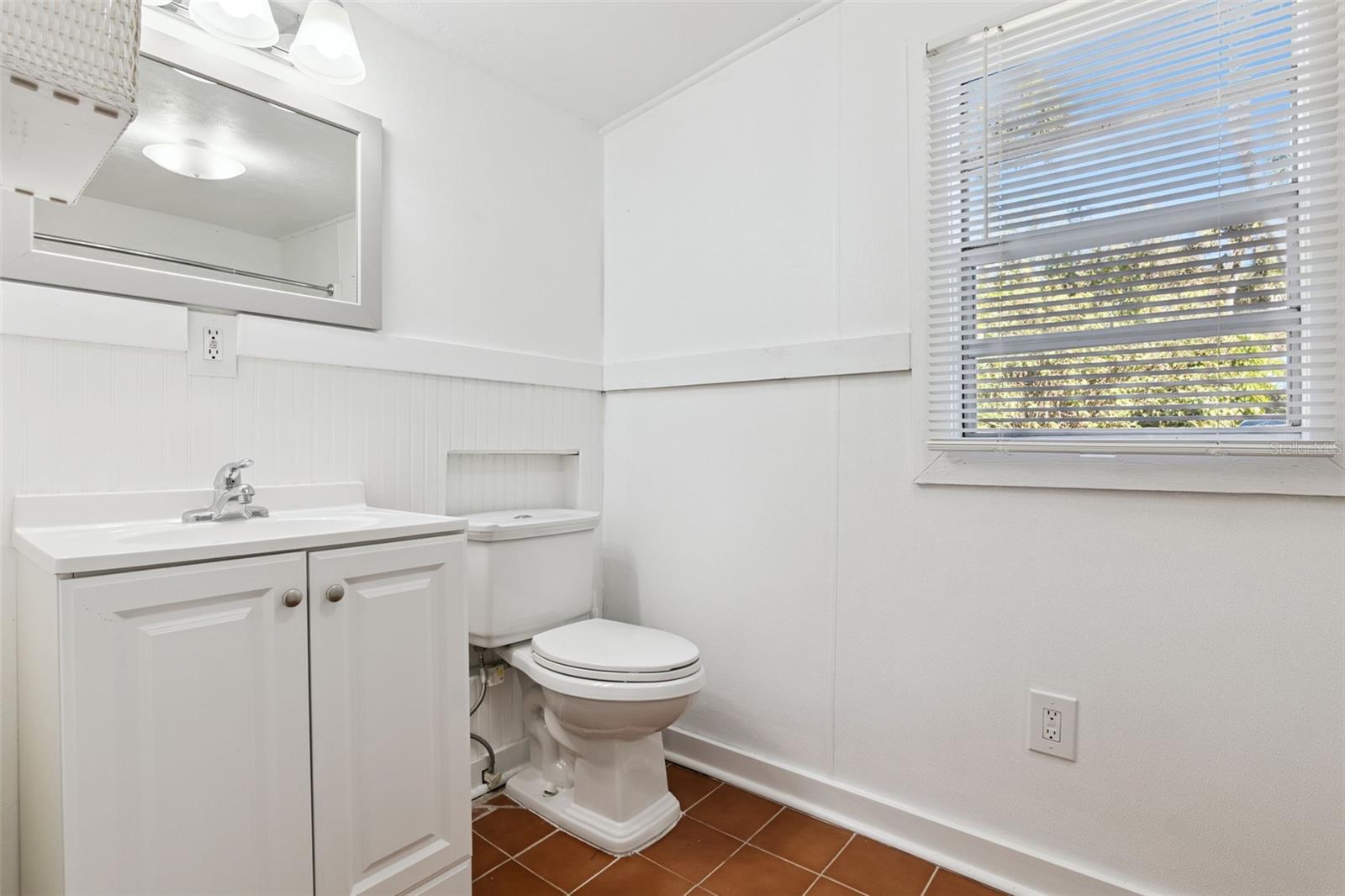 Image 44 of 71 For 932 Riverside Drive