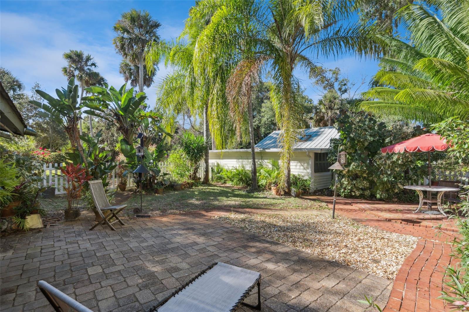 Image 47 of 71 For 932 Riverside Drive