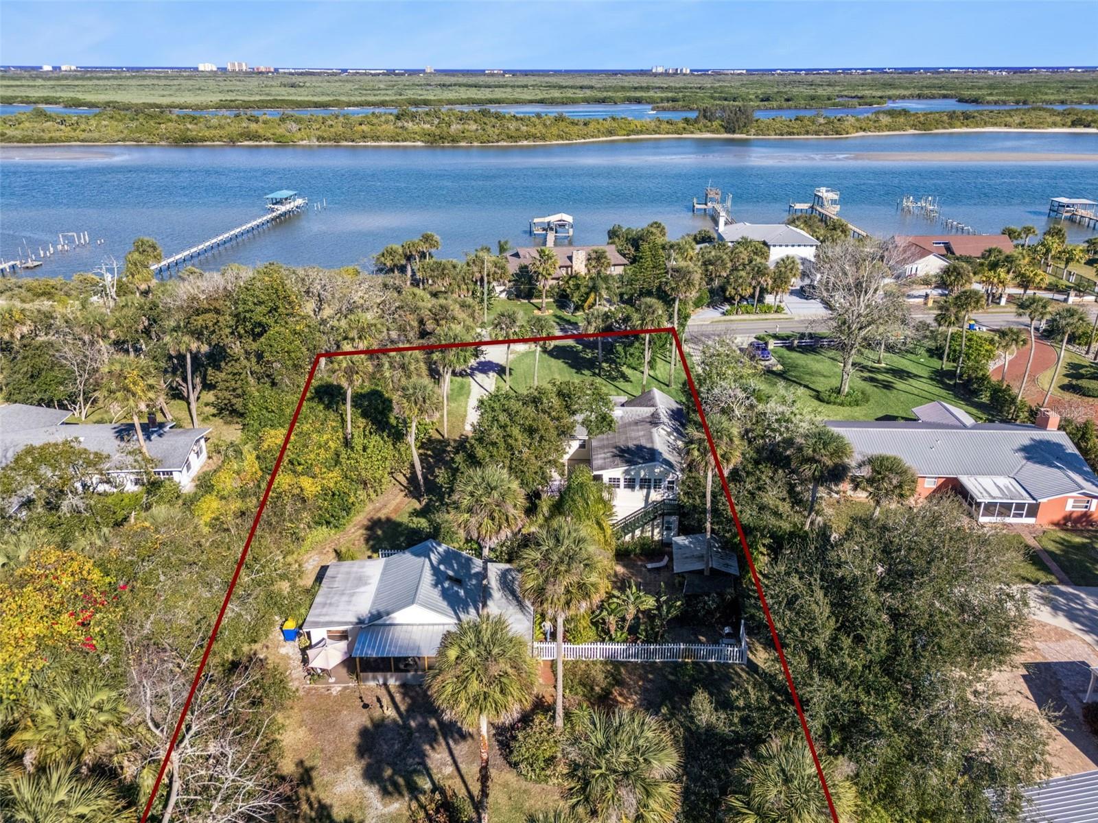 Image 58 of 71 For 932 Riverside Drive