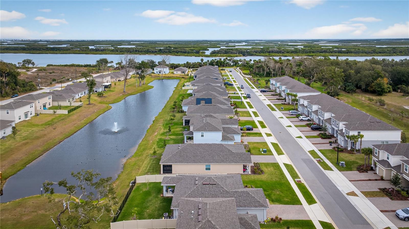 Image 30 of 63 For 317 River Front Way