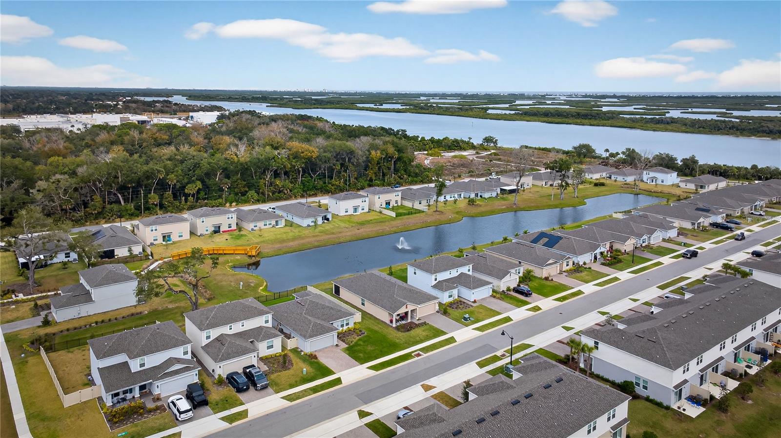 Image 34 of 63 For 317 River Front Way