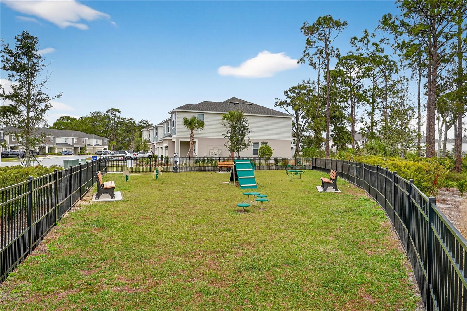 Image 53 of 63 For 317 River Front Way