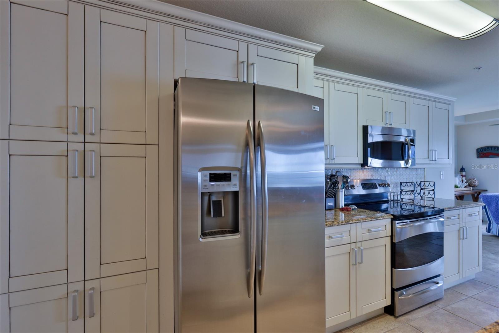 Image 10 of 39 For 2801 Hill Street 502