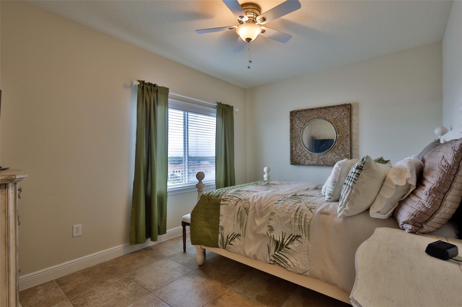 Image 14 of 39 For 2801 Hill Street 502