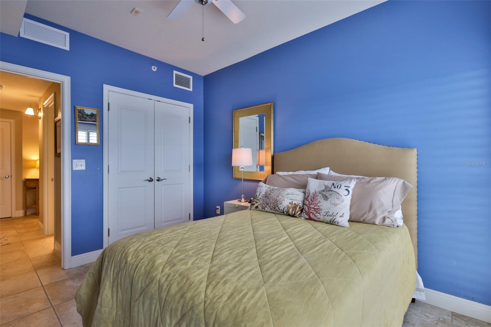 Image 19 of 39 For 2801 Hill Street 502