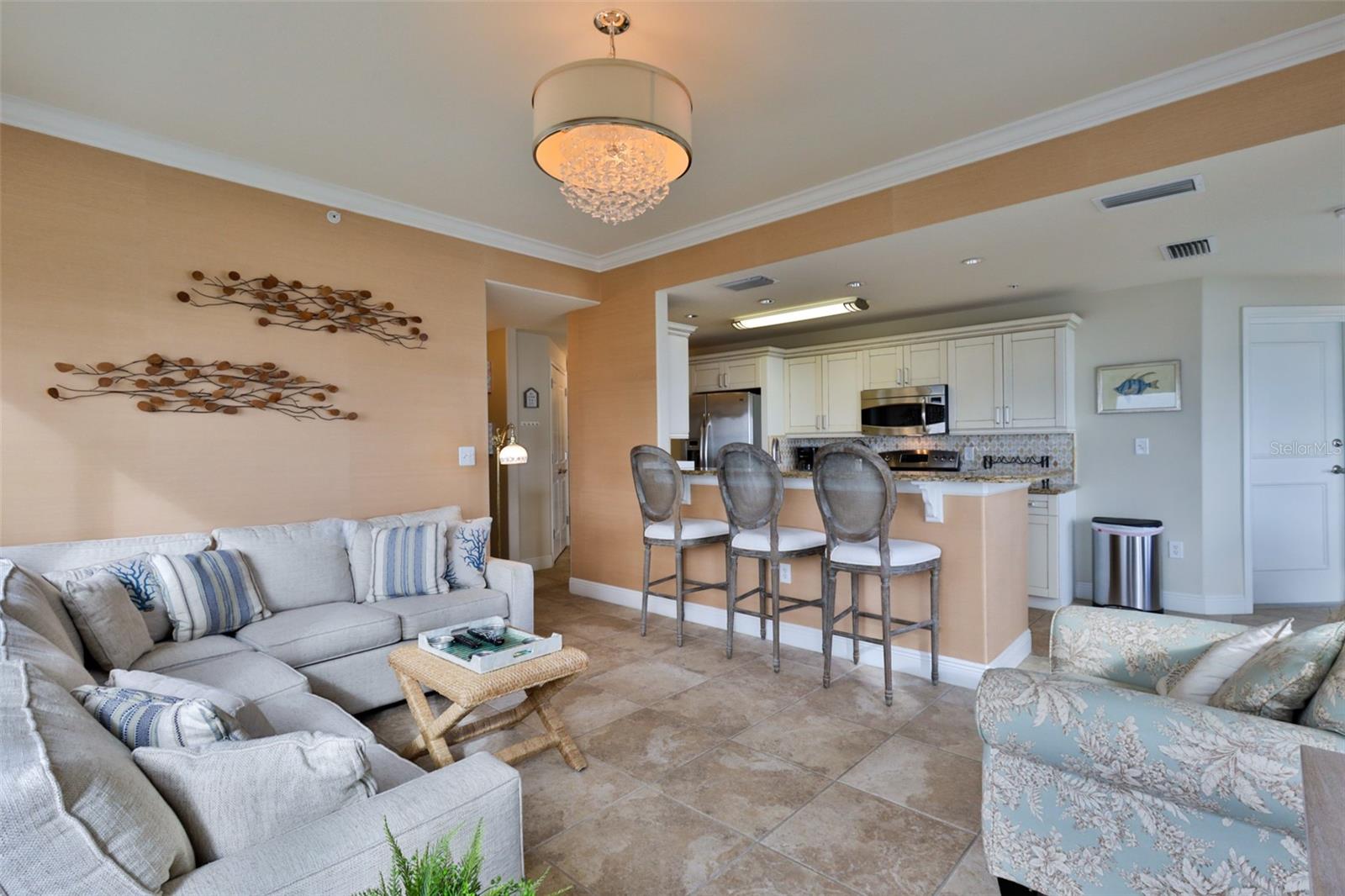 Image 5 of 39 For 2801 Hill Street 502