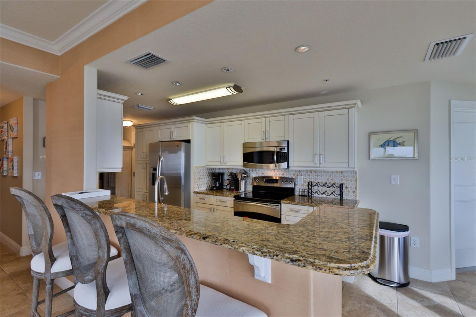 Image 6 of 39 For 2801 Hill Street 502