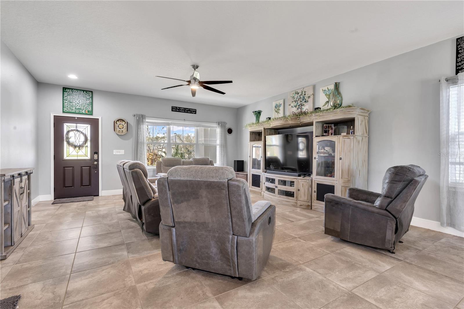 Image 14 of 74 For 2305 Santa Rosa Court