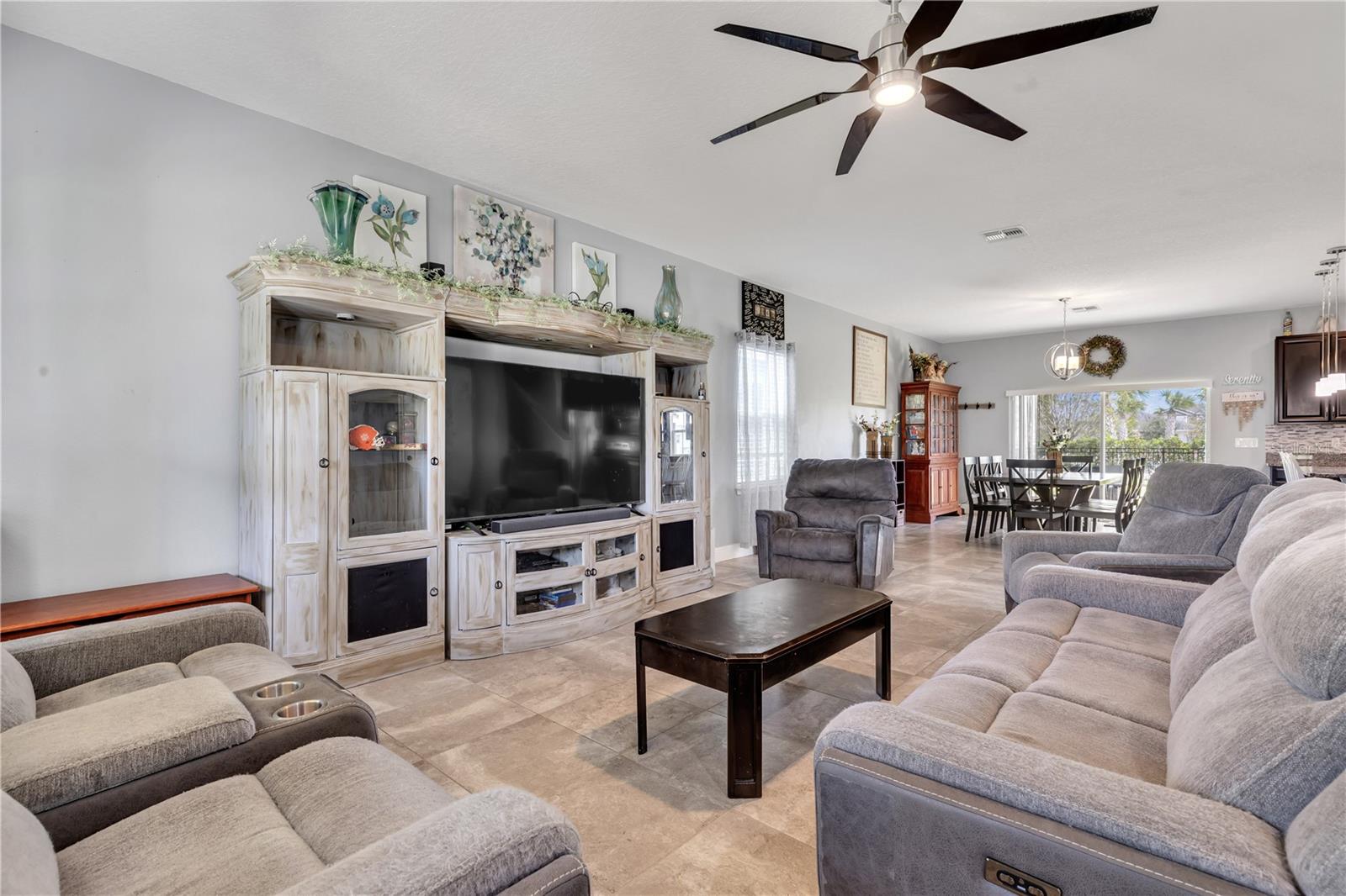 Image 19 of 74 For 2305 Santa Rosa Court