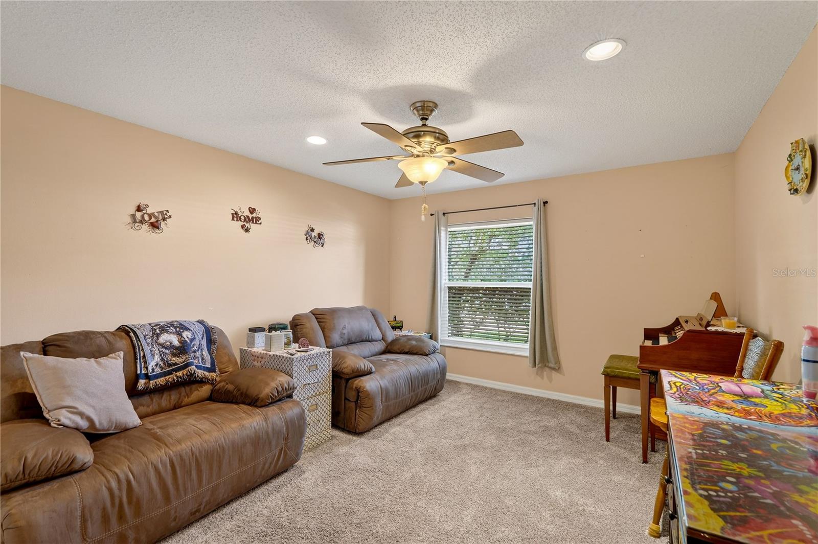 Image 10 of 43 For 24 Ryding Lane