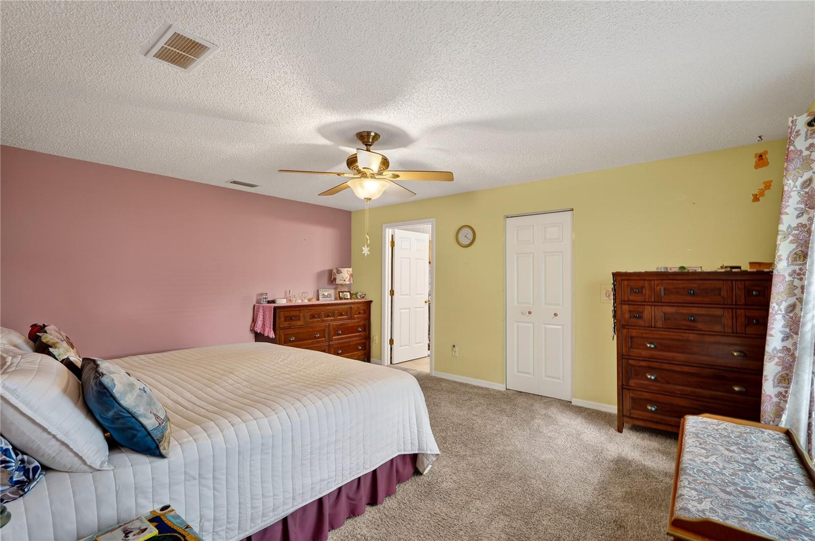 Image 18 of 43 For 24 Ryding Lane