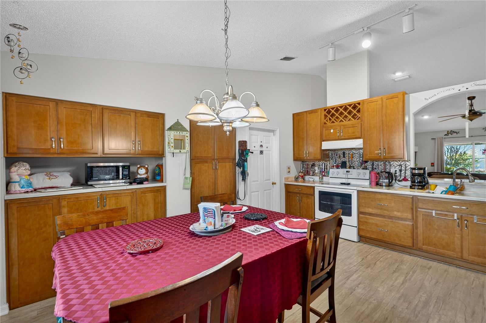 Image 6 of 43 For 24 Ryding Lane