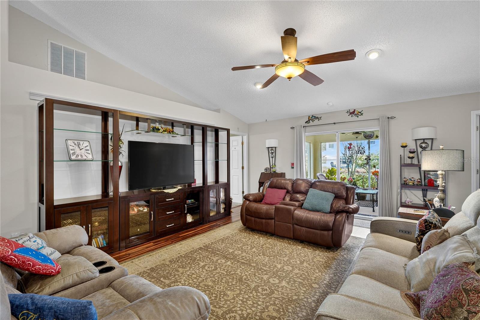 Image 7 of 43 For 24 Ryding Lane