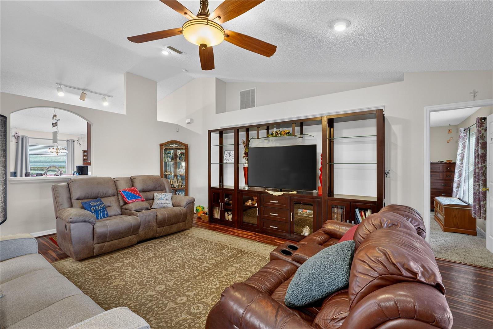 Image 9 of 43 For 24 Ryding Lane