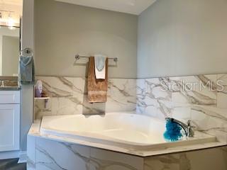 Image 26 of 47 For 4650 Links Village Drive B503