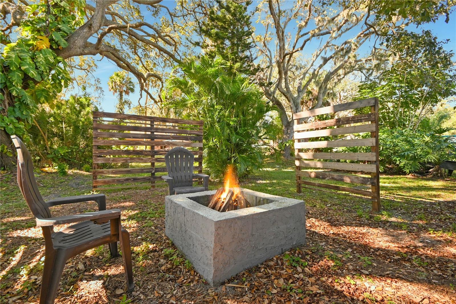 Image 33 of 42 For 5820 Riverside Drive