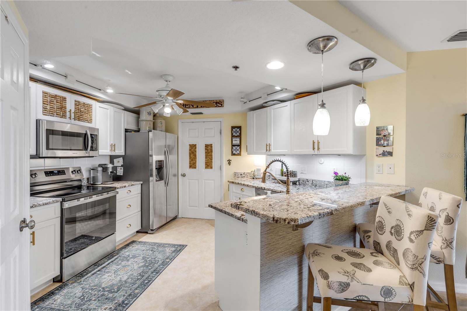 Image 12 of 72 For 5300 Atlantic Avenue 16-502