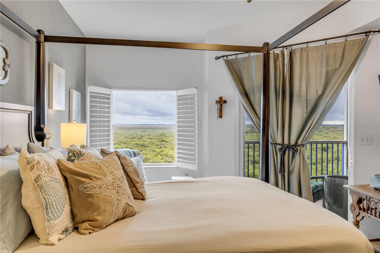 Image 19 of 72 For 5300 Atlantic Avenue 16-502