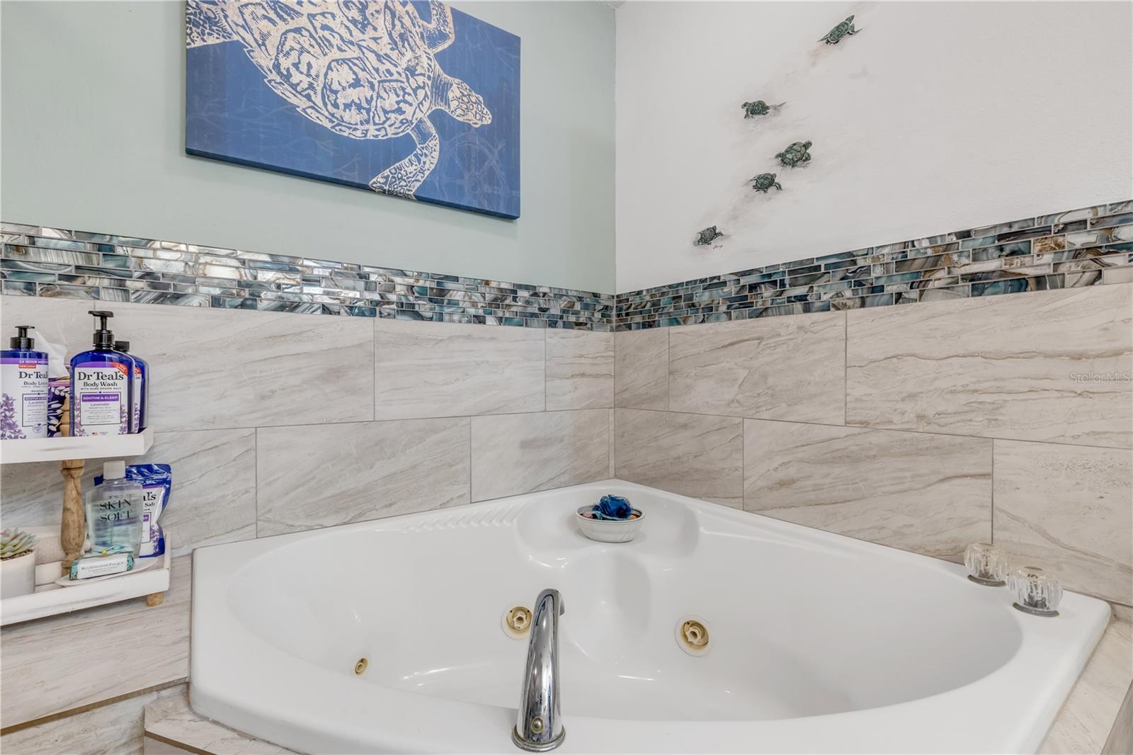 Image 25 of 72 For 5300 Atlantic Avenue 16-502