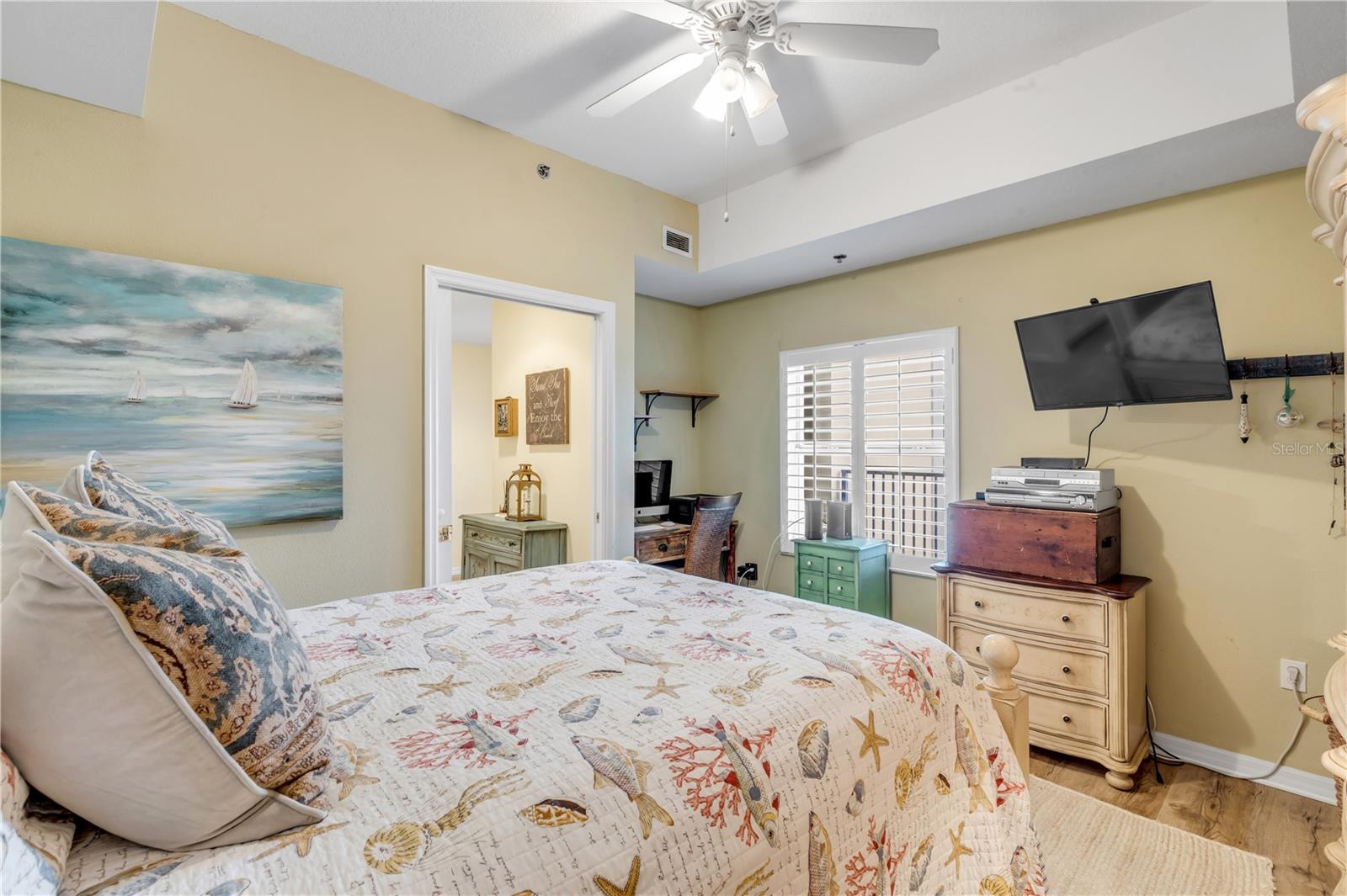 Image 29 of 72 For 5300 Atlantic Avenue 16-502