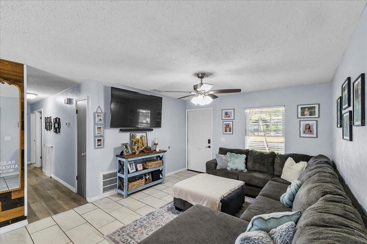 Image 3 of 25 For 2509 Tamarind