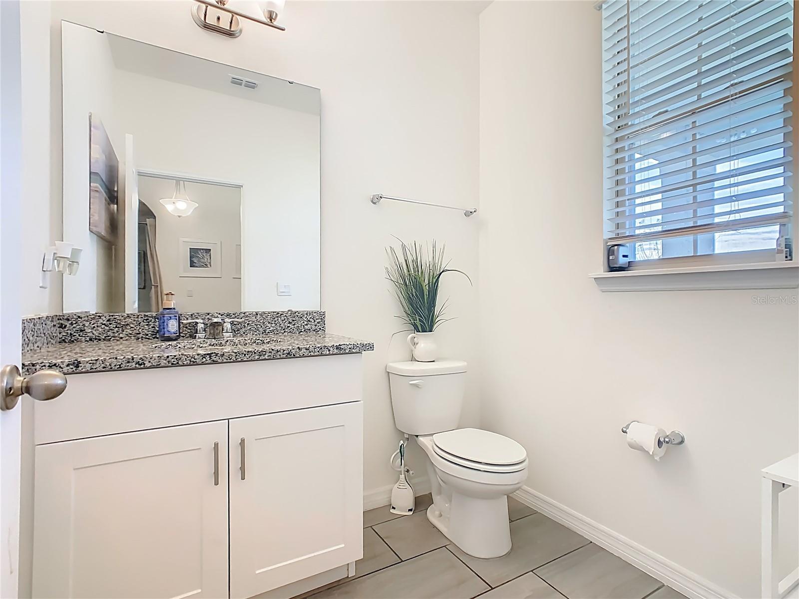 Listing photo id 9 for 16230 Carraway Bay Alley