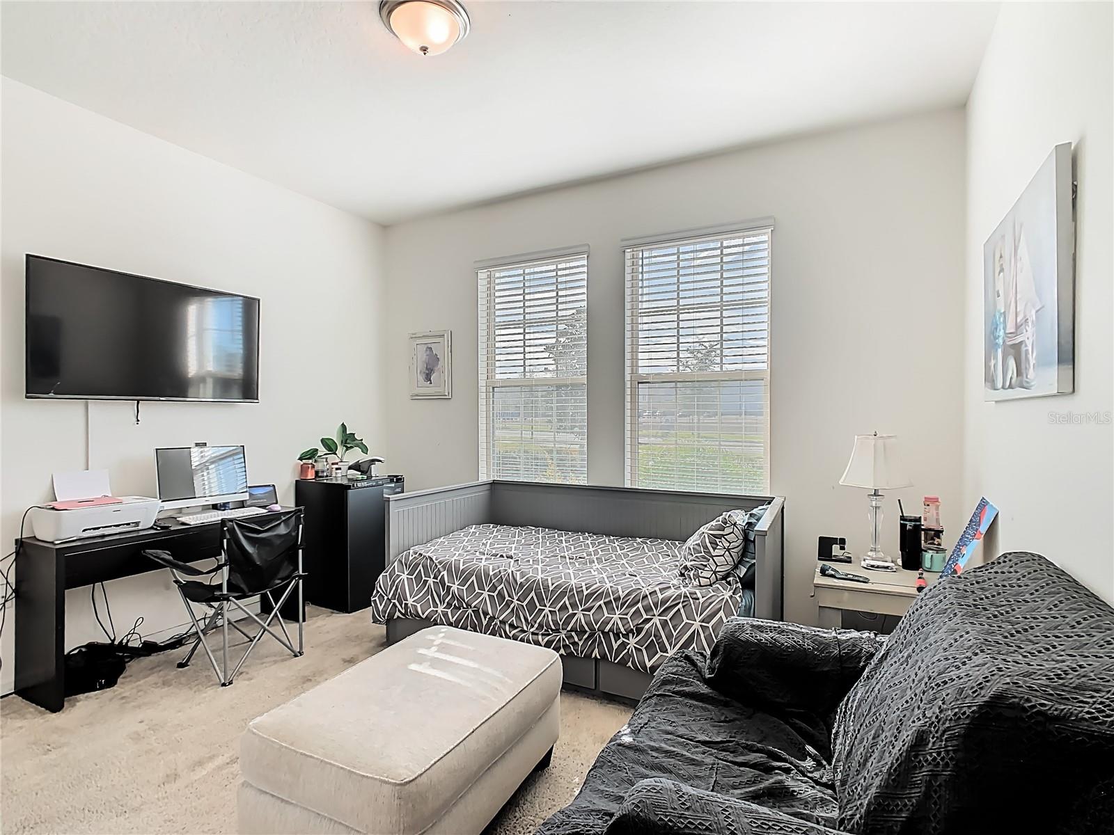 Listing photo id 10 for 16230 Carraway Bay Alley