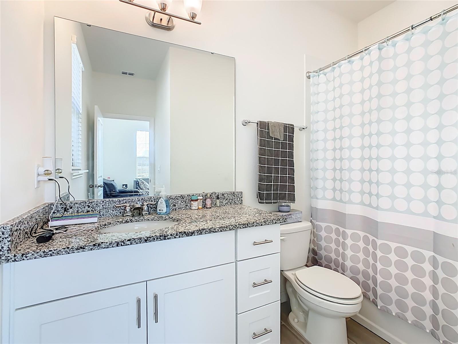 Listing photo id 11 for 16230 Carraway Bay Alley