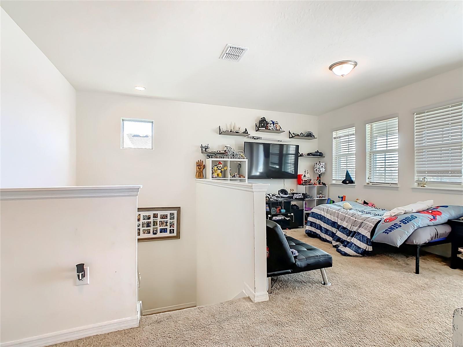 Listing photo id 12 for 16230 Carraway Bay Alley