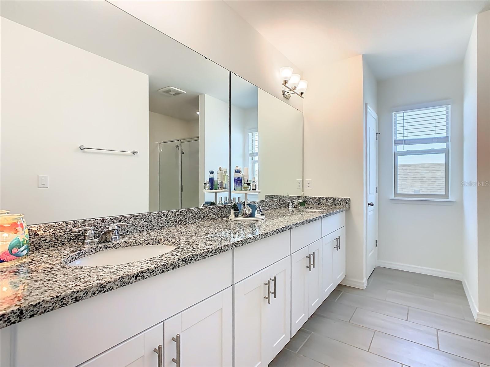 Listing photo id 19 for 16230 Carraway Bay Alley