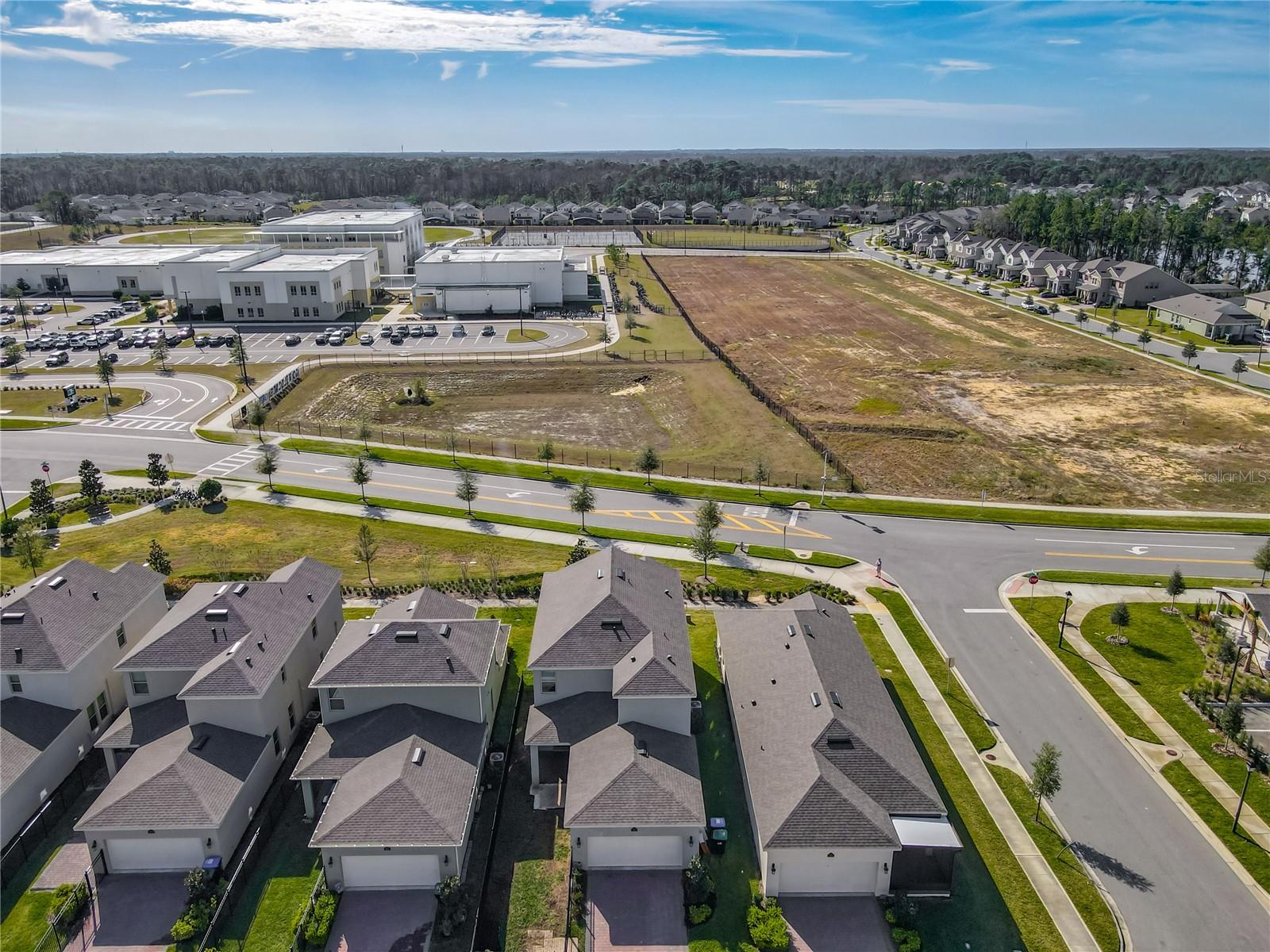 Listing photo id 25 for 16230 Carraway Bay Alley