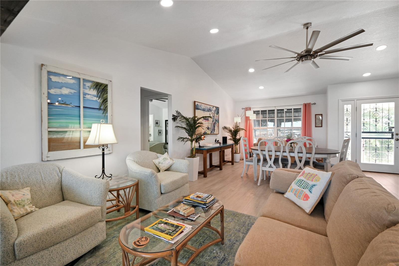 Image 13 of 60 For 425 Riverside Drive