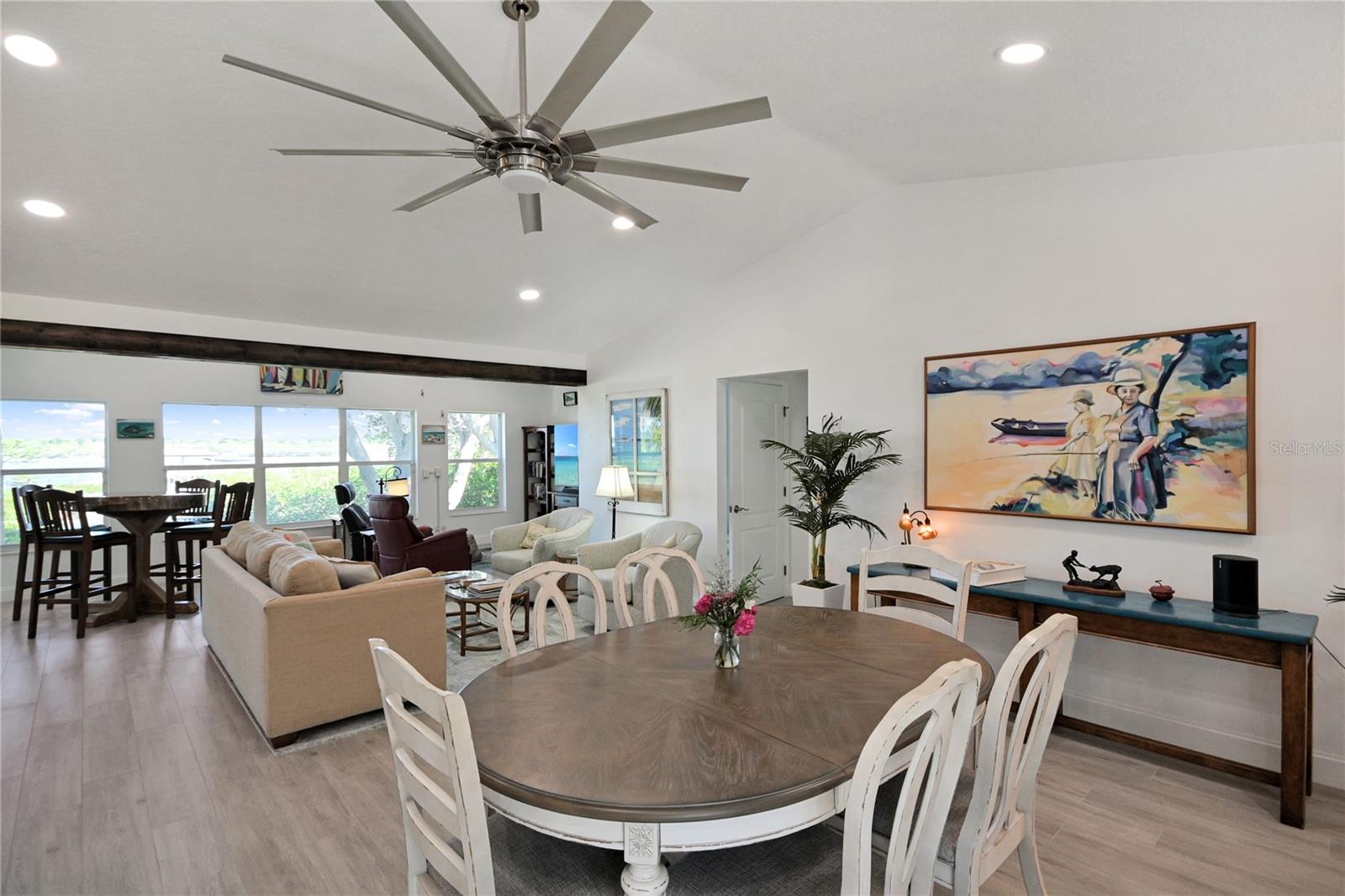 Image 14 of 60 For 425 Riverside Drive