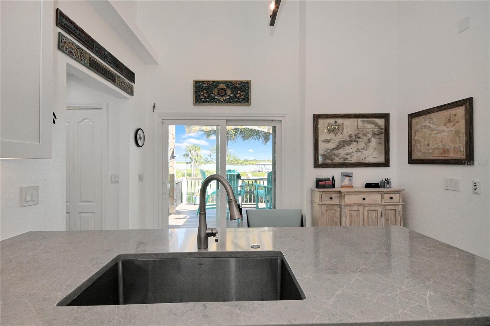 Image 23 of 60 For 425 Riverside Drive