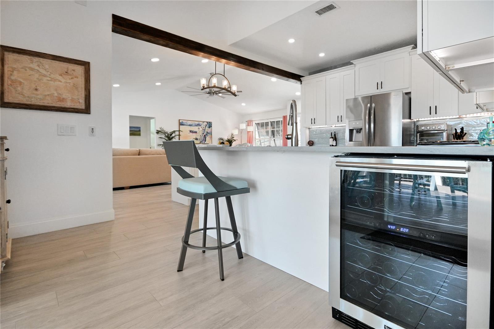 Image 24 of 60 For 425 Riverside Drive