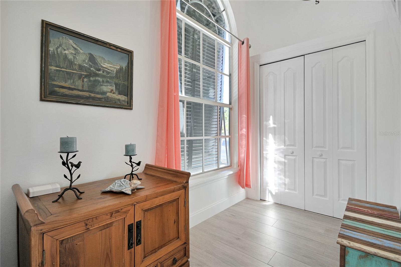 Image 25 of 60 For 425 Riverside Drive