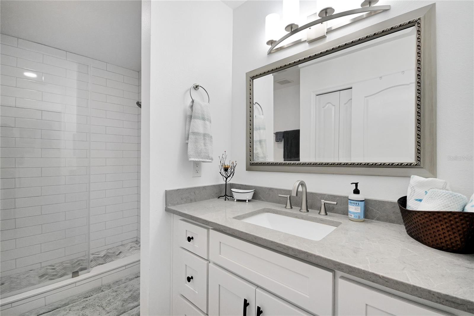 Image 38 of 60 For 425 Riverside Drive