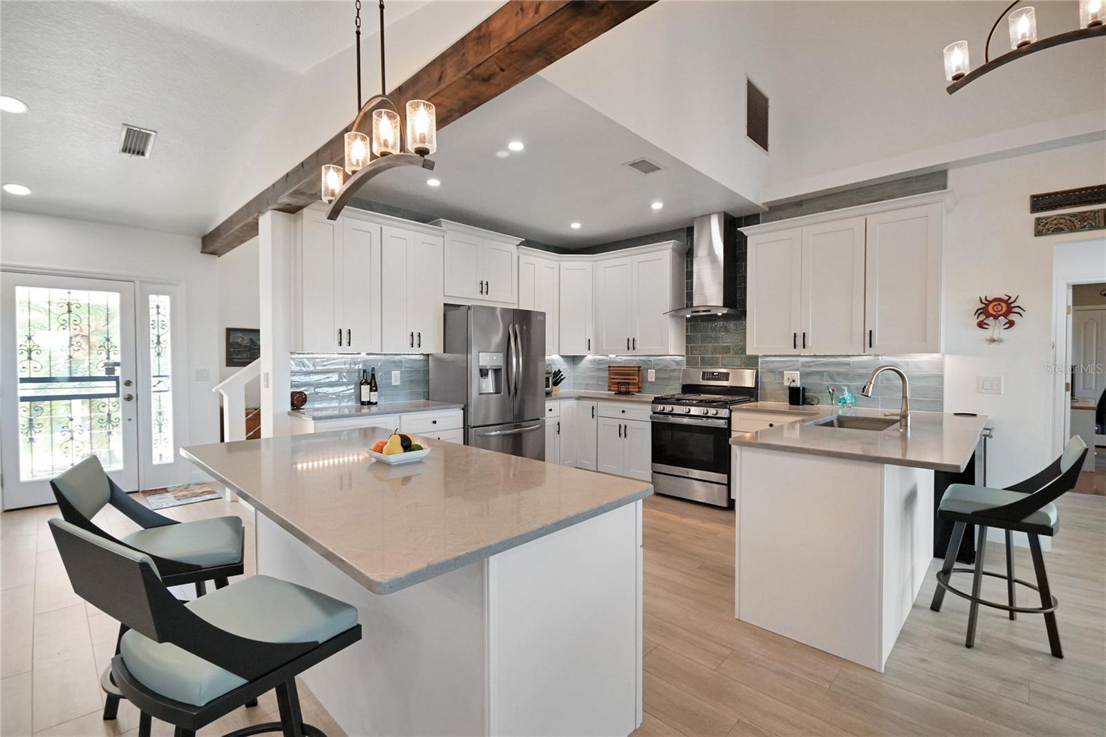 Image 8 of 60 For 425 Riverside Drive