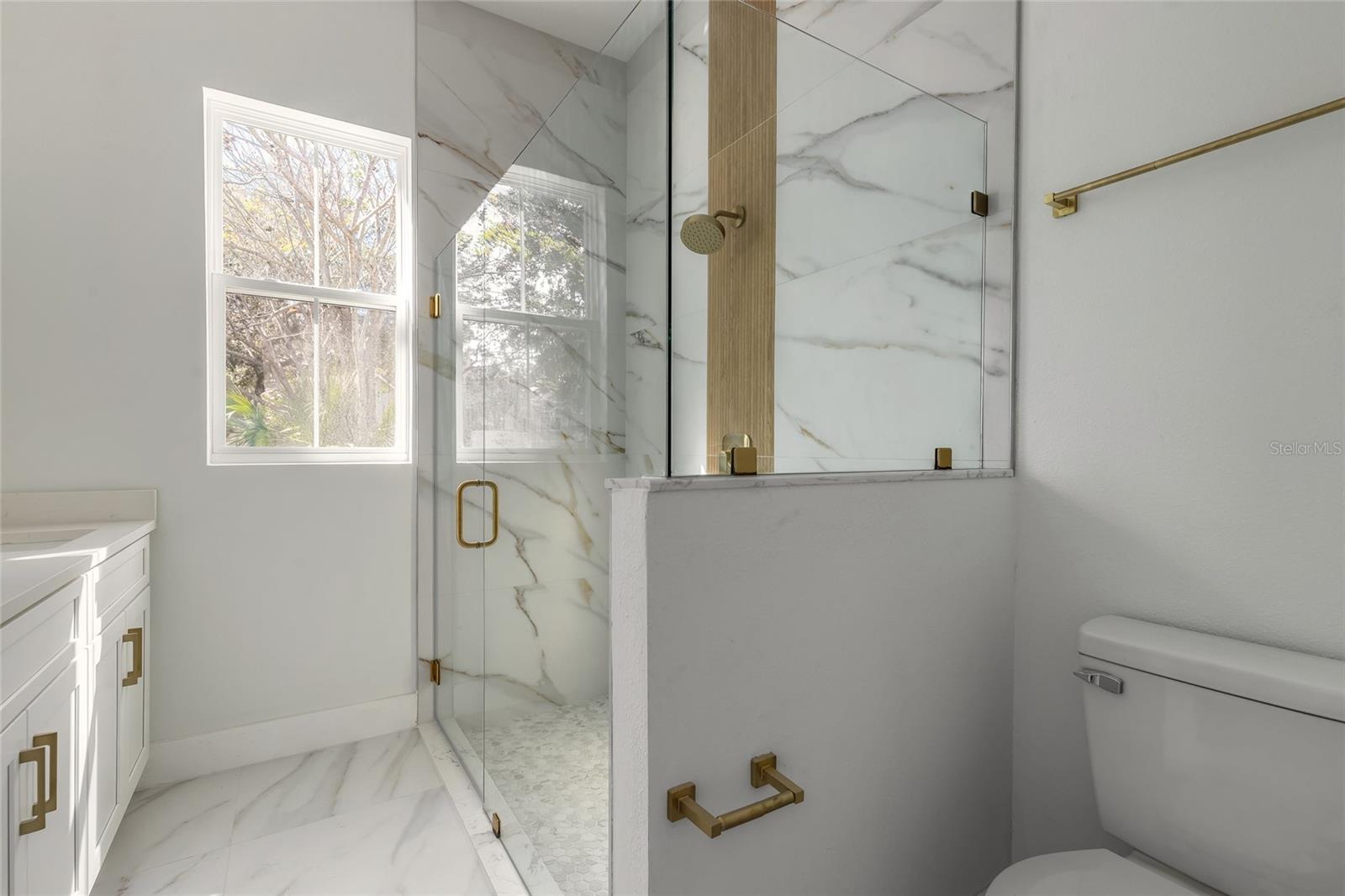 Image 45 of 62 For 618 Duss Street 1