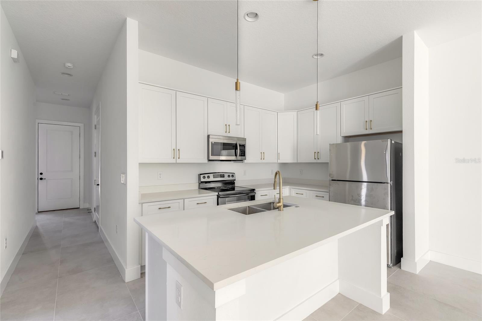 Image 49 of 62 For 618 Duss Street 1