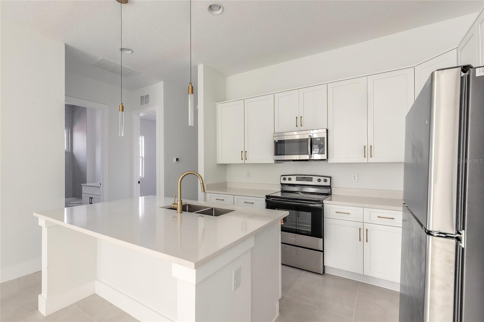 Image 51 of 62 For 618 Duss Street 1