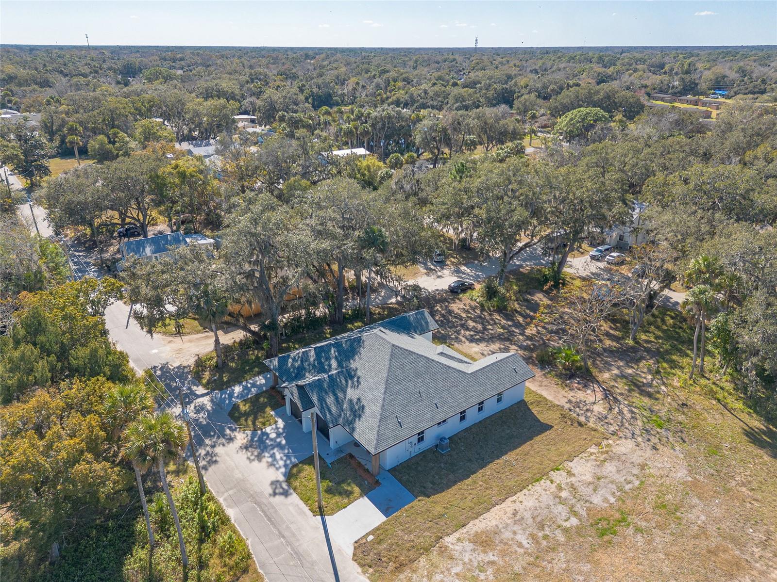 Image 57 of 62 For 618 Duss Street 1