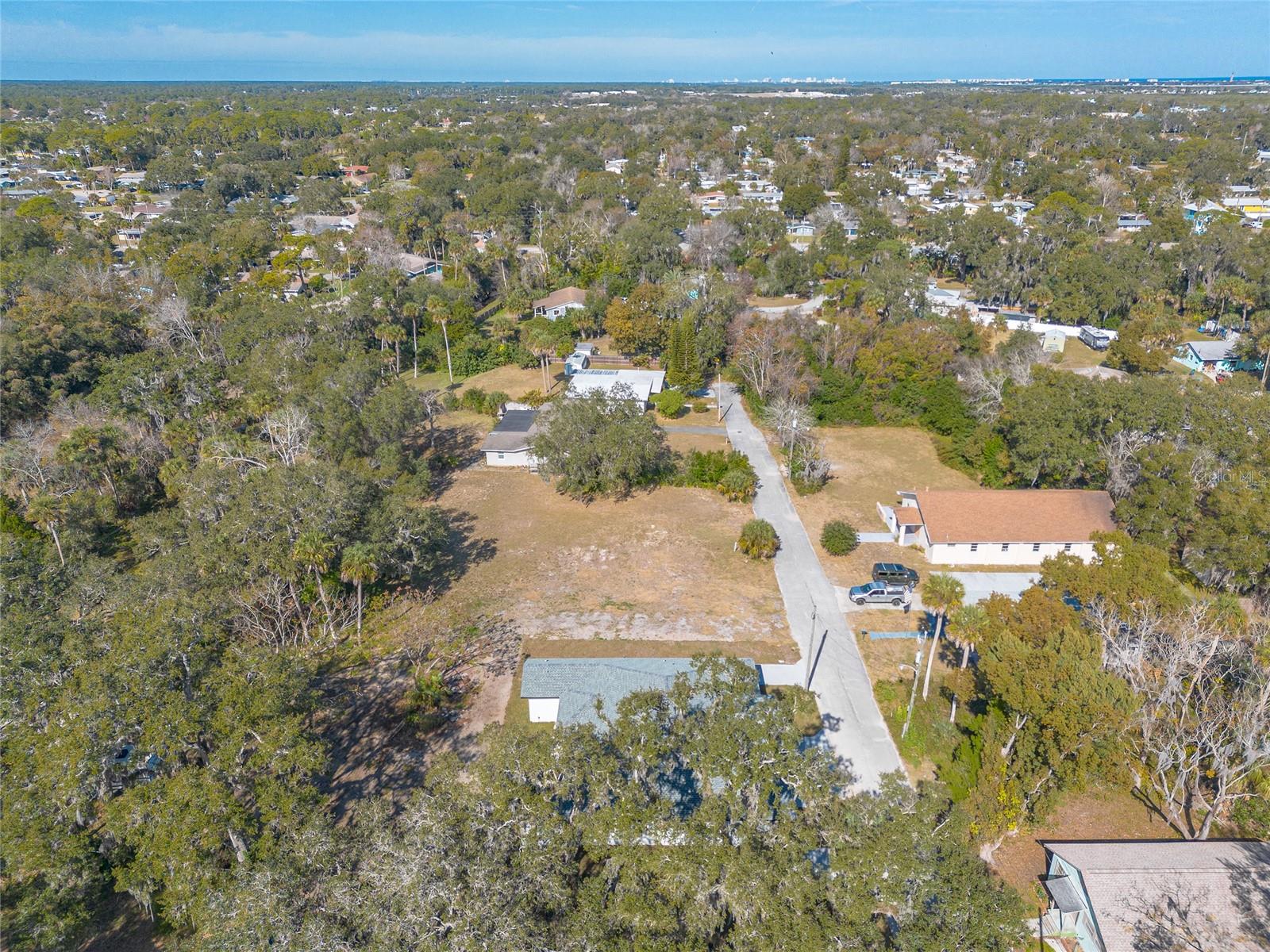 Image 59 of 62 For 618 Duss Street 1